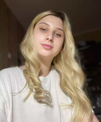 Опытом обладаю в изобилии, и моя главная цель - удовлетворить тебя на все 💯. Ты мечтаешь о незабываемом отдыхе в Москве? Тогда обратись ко мне, и ты откроешь для себя новые грани наслаждения. Я приглашаю тебя в мир страсти и похоти, где ты будешь главным героем. Узнай больше обо мне, заглянув в мои 🔥фото и прочитав отзывы. Позволь себе расслабиться полностью в моих нежных объятиях. Обещаю, ты не пожалеешь! 😘😈 Юляшка